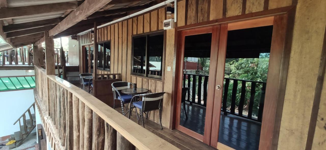 Papa Pippo Otres Village Sihanoukville Exterior photo